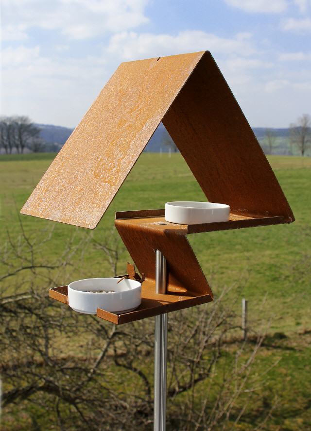 design-vogelhaus-mit-stnder-modern-edelrost-corten-stahl-zweistckig